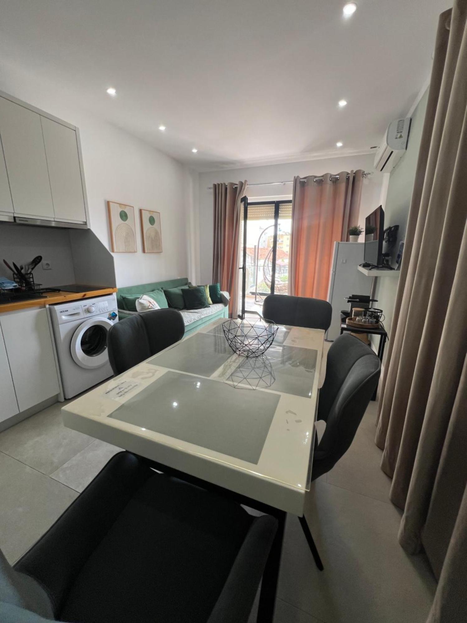 Apartment Artemis Himarë Extérieur photo